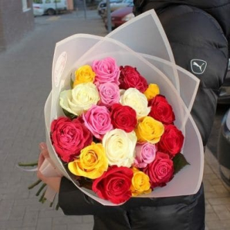 букет из 19 роз микс
