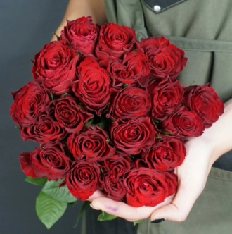 35 роз кения 40см упаковка